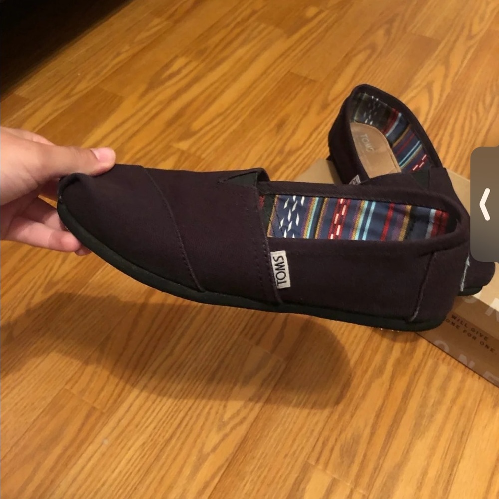 Women Toms